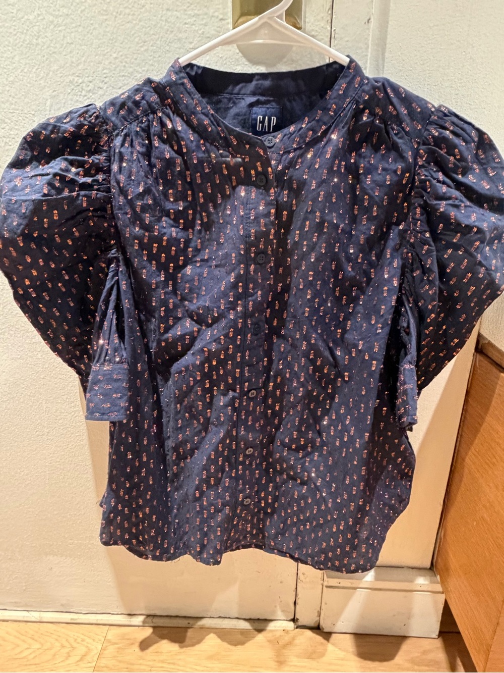 GAP Navy Button-Front Puff Sleeve Blouse with Gold Micro Print